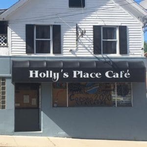 Holly's Place Thomaston CT Dining